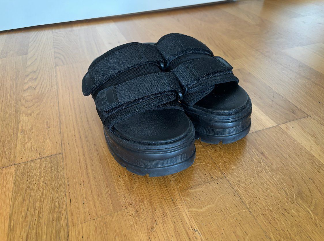 H&M Scarpe da donna: Plateausandalen von H&M – Usato da Zürich venduto da Gret00 3