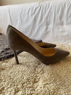 Jimmy Choo Scarpe da donna: Jimmy Choo Romy Suede Pumps Dark Grey 37 – Nuovo (secondo la descrizione) da Bernhardzell venduto da Sunka0 4