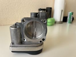 VW Audi  Golf  a3 Drosselklappe 408.238/327/003 06F133062