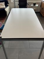 USM Tisch grau 1500mm x 750mm