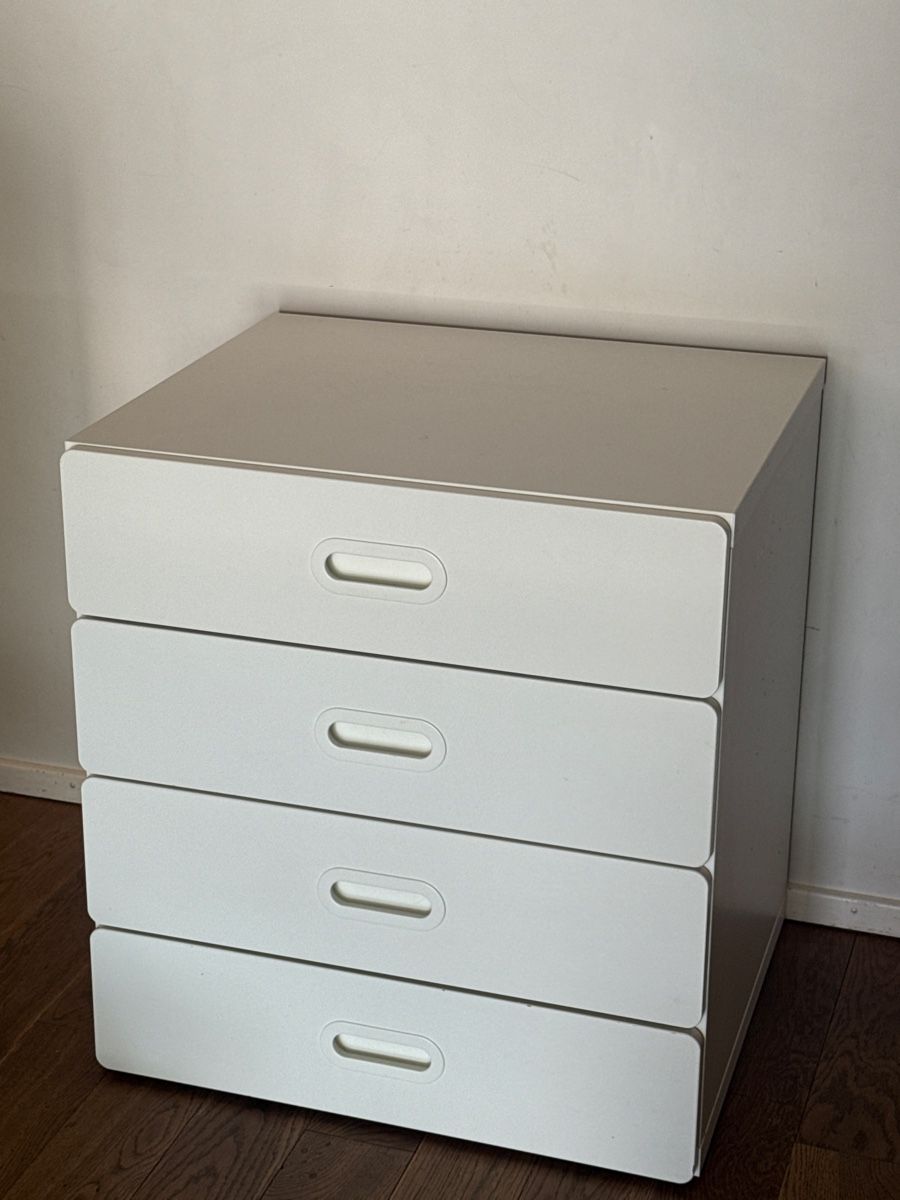 Kommoden: Ikea Kommode mit 4 Schubladen Stuva Fritids – Gebraucht aus Meilen von patopatito