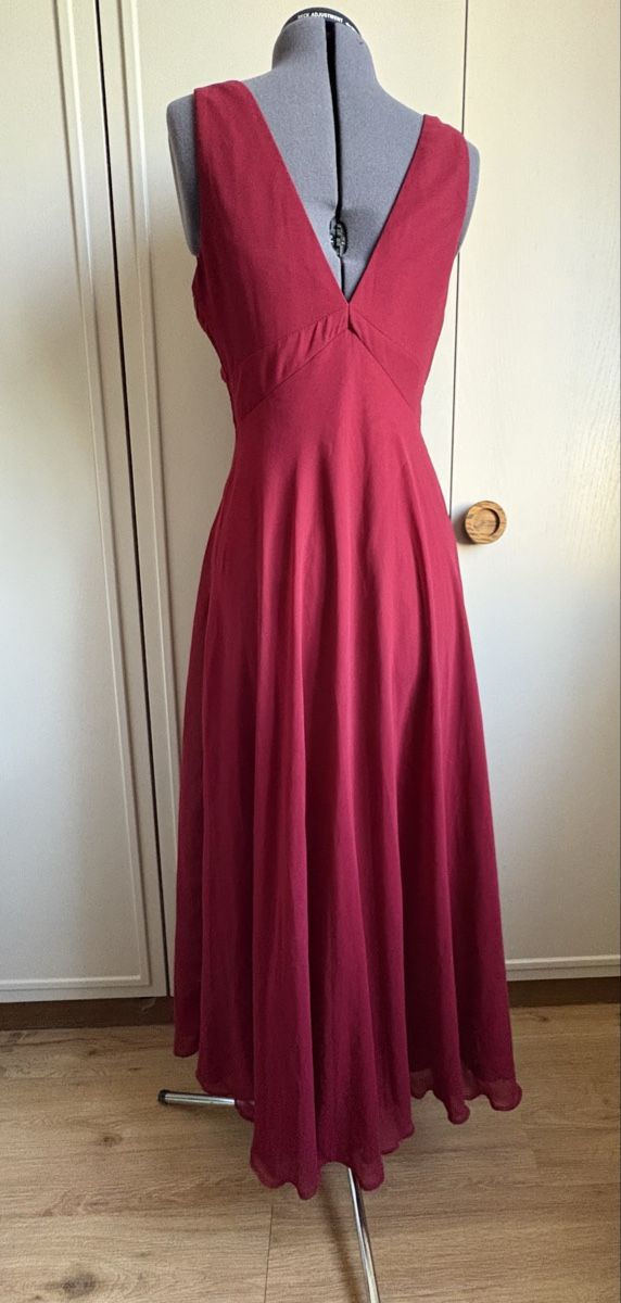 Vestiti: Abendkleid Bordeaux – Usato da Oensingen venduto da Chicotus 2