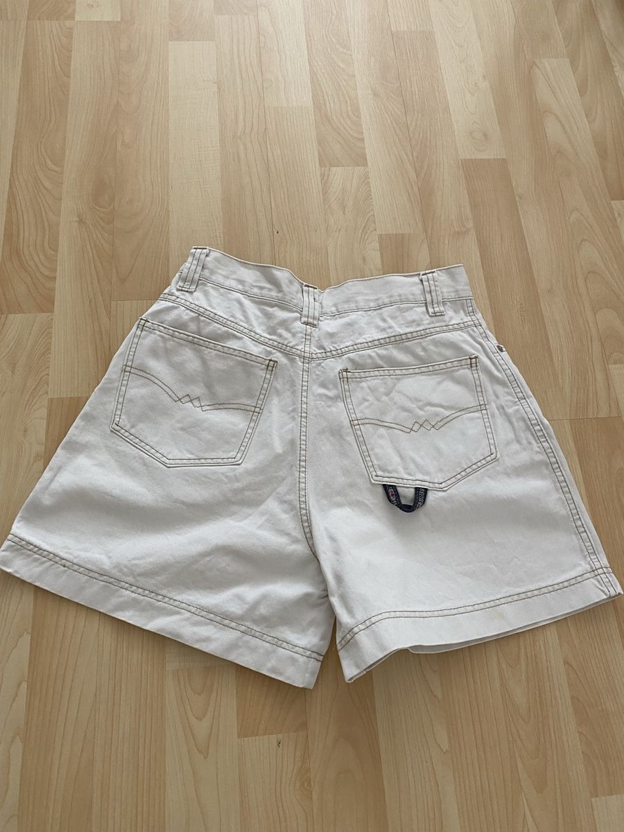 Pantaloni: Street one Shorts – Usato da Davos Platz venduto da maya2104 1