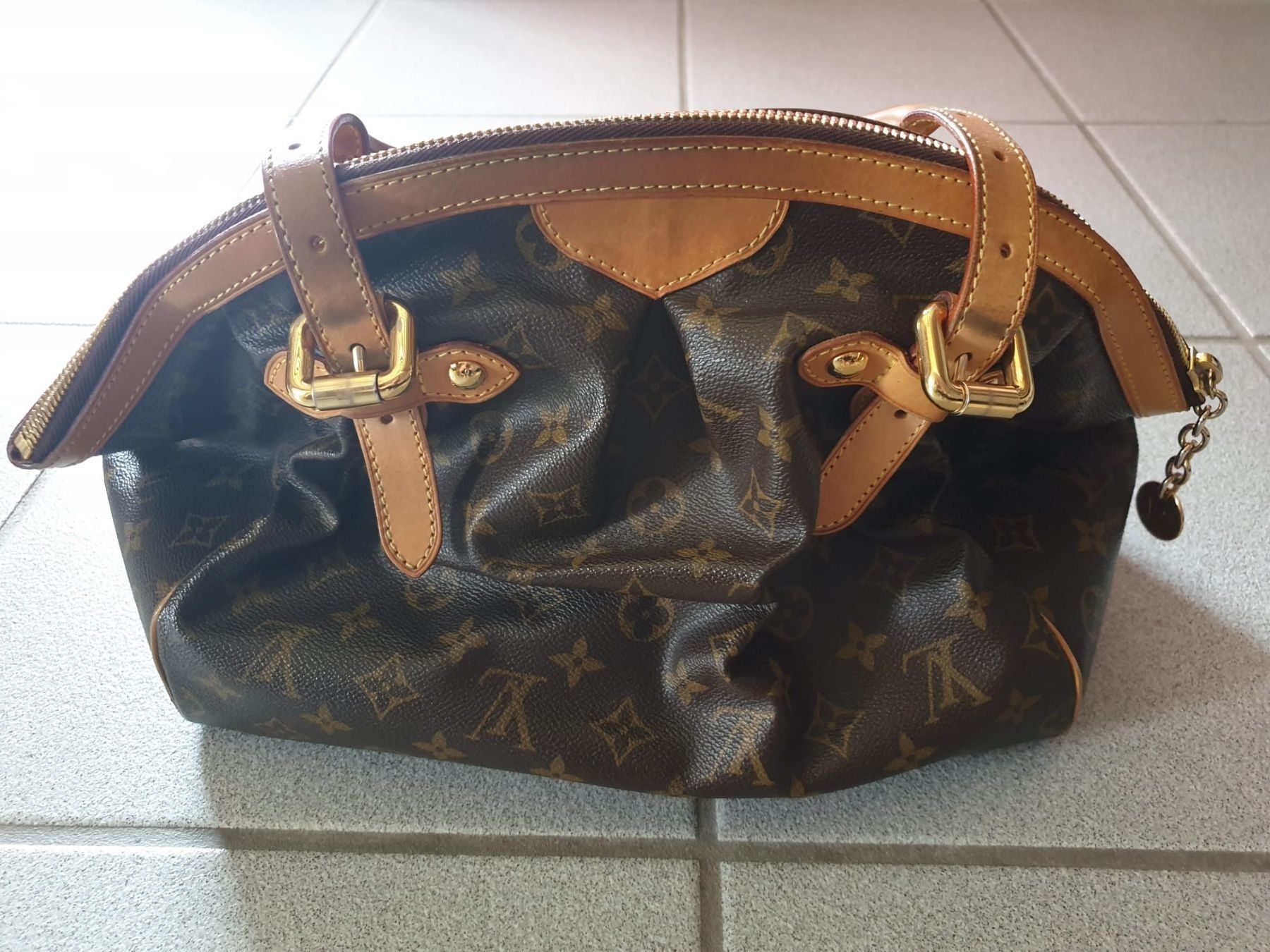 Louis Vuitton Borse da donna: Original Louis Vuitton Tivoli GM Fullset – Usato da Neuendorf venduto da DeSiriA 3