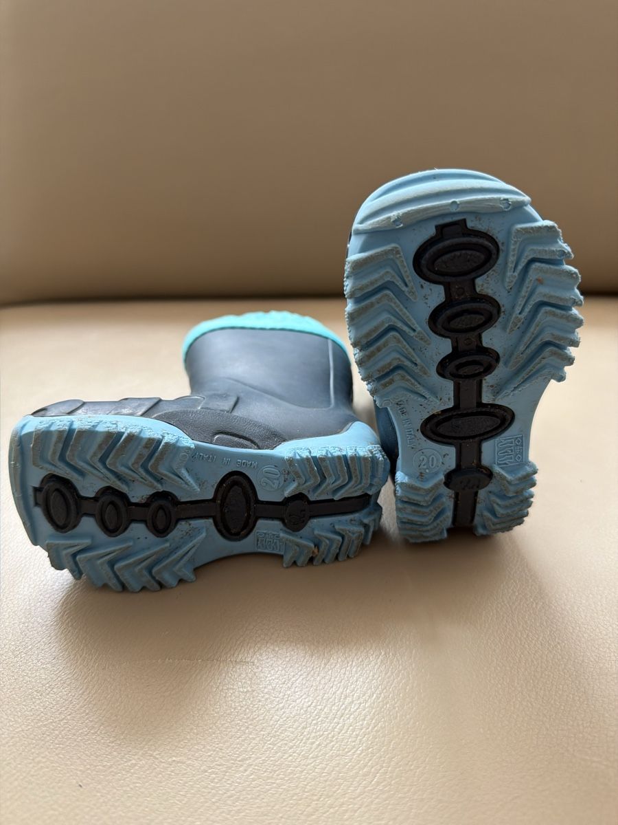 Scarpe per ragazzi: Kids blue rain boot size 20 very good condition – Usato da Diessenhofen venduto da mar_8cyl 2
