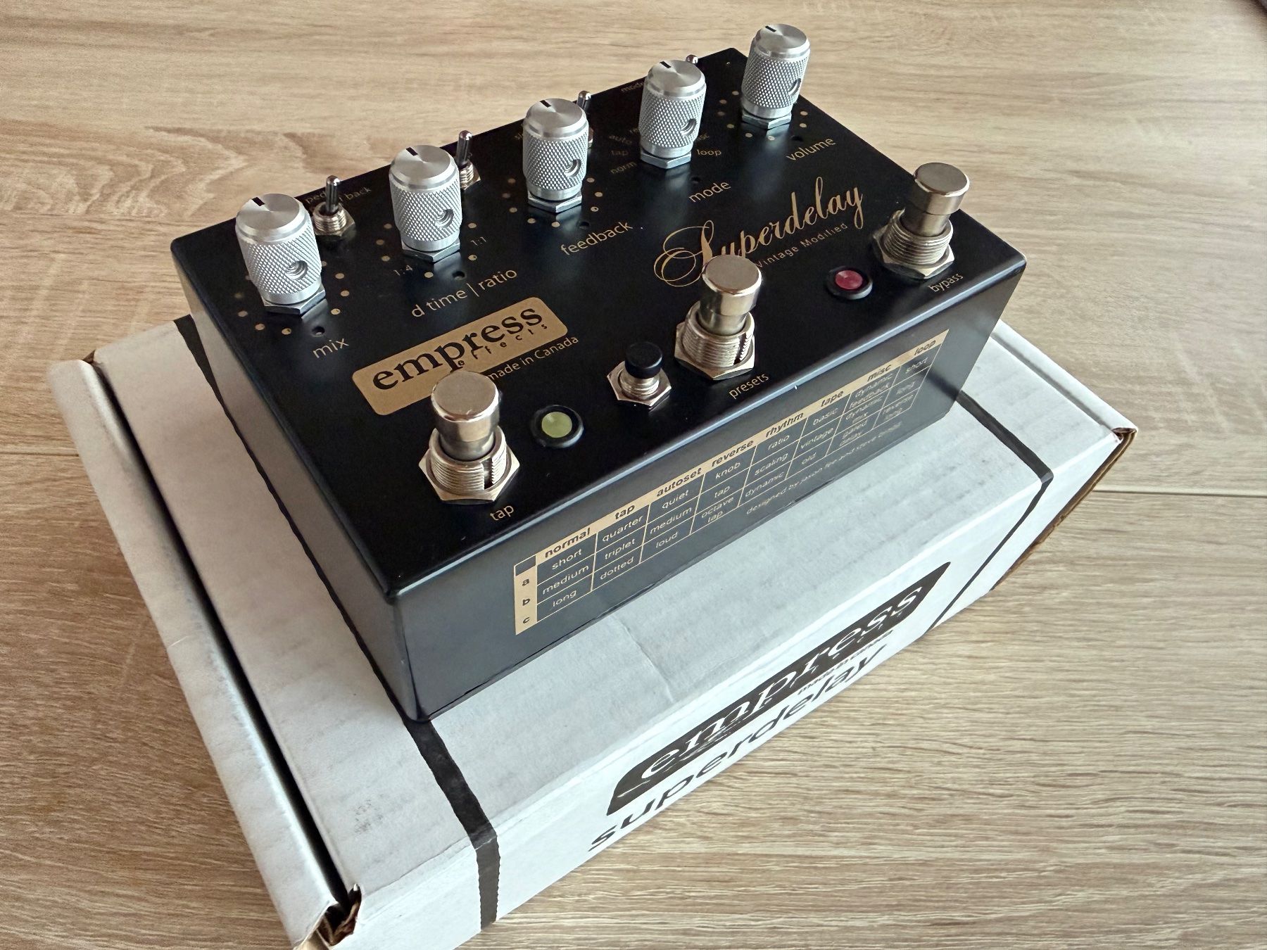 Strumenti musicali: EMPRESS EFFECTS VINTAGE MODIFIED SUPER-DELAY EXTREMLY RARE – Nuovo (secondo la descrizione) da Sion venduto da Hobby-mania 1