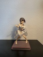 Anime Figur Mädchen in weissem Kleid