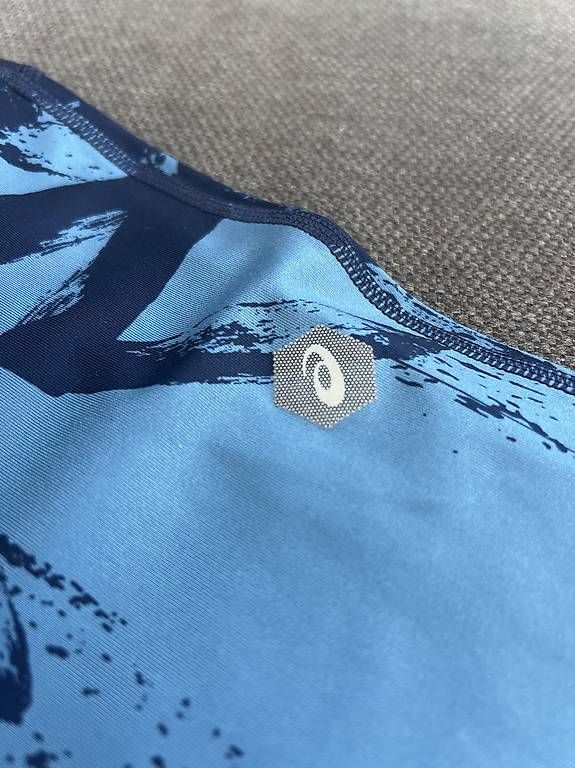 Pantaloni: Oasics Sporthose Jogginghose Yoga Gr. M – Usato da Zürich venduto da Jullaa 4