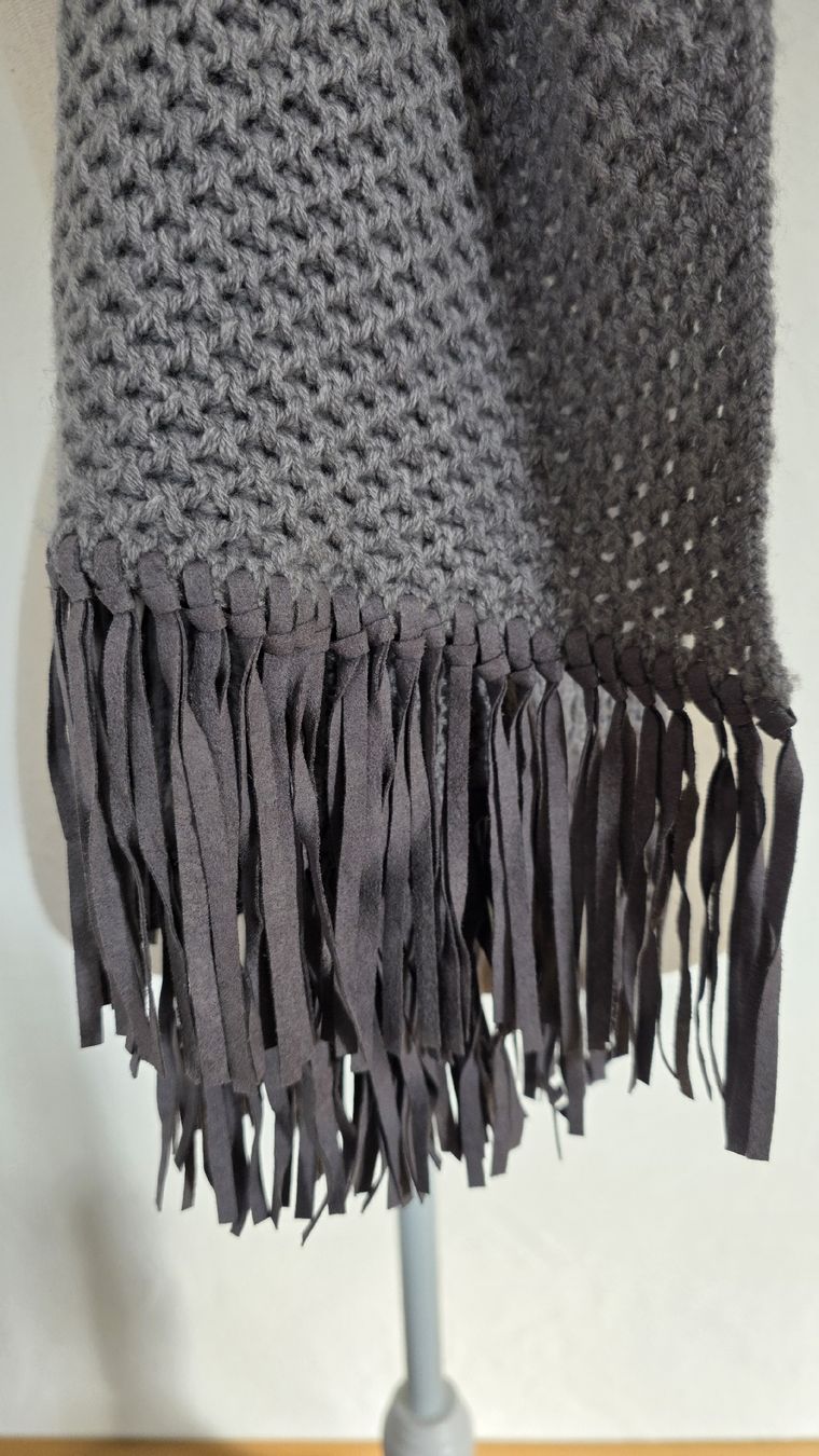 Foulard & Sciarpe: Exklusiver Strickschal von der Marke FFC – Nuovo (secondo la descrizione) da Schneisingen venduto da backstore24 5