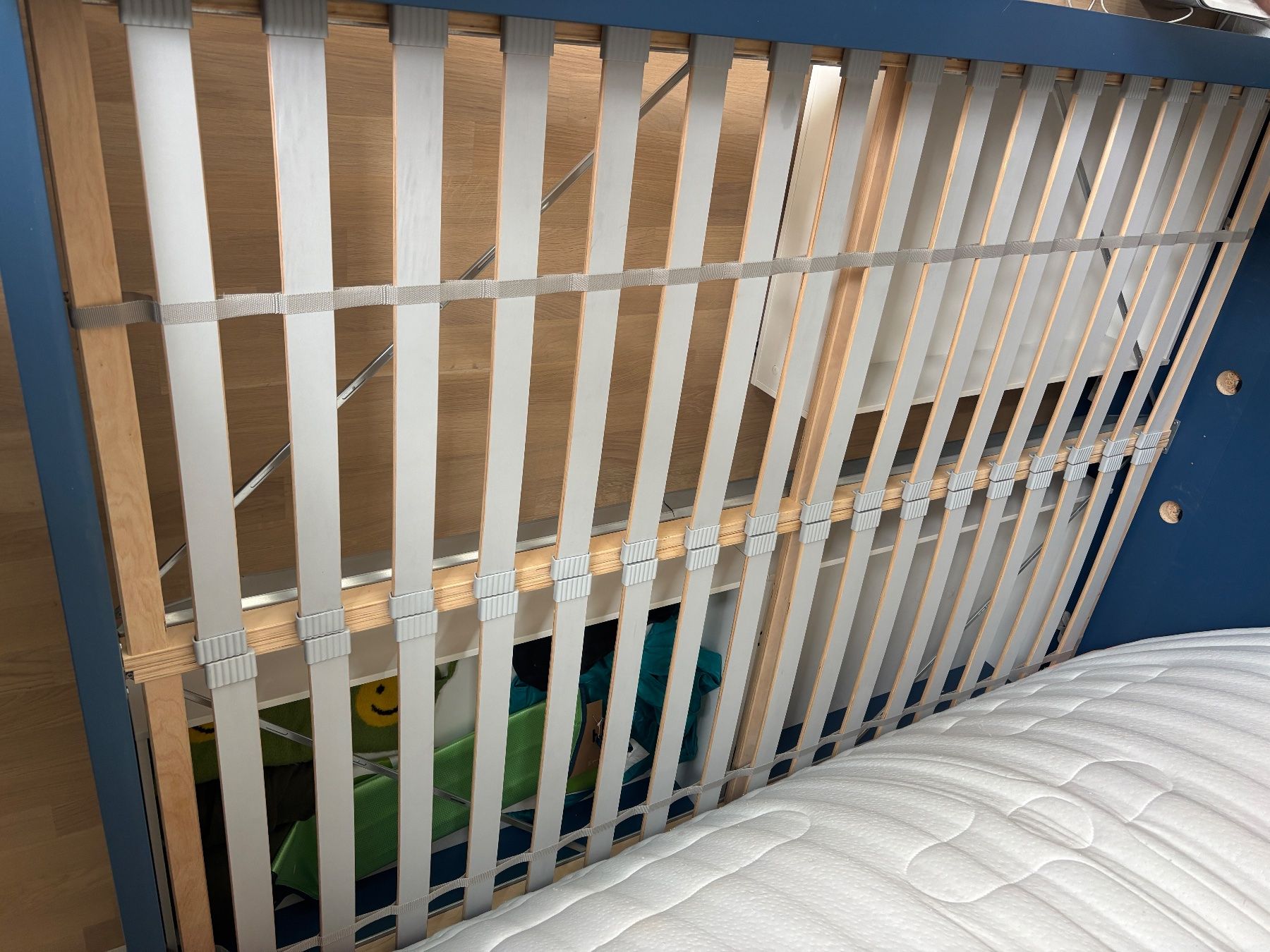 Letti: IKEA Malm Bed Frame with Storage - Blue - 140x200 cm – Usato da Zürich venduto da MileyH 3