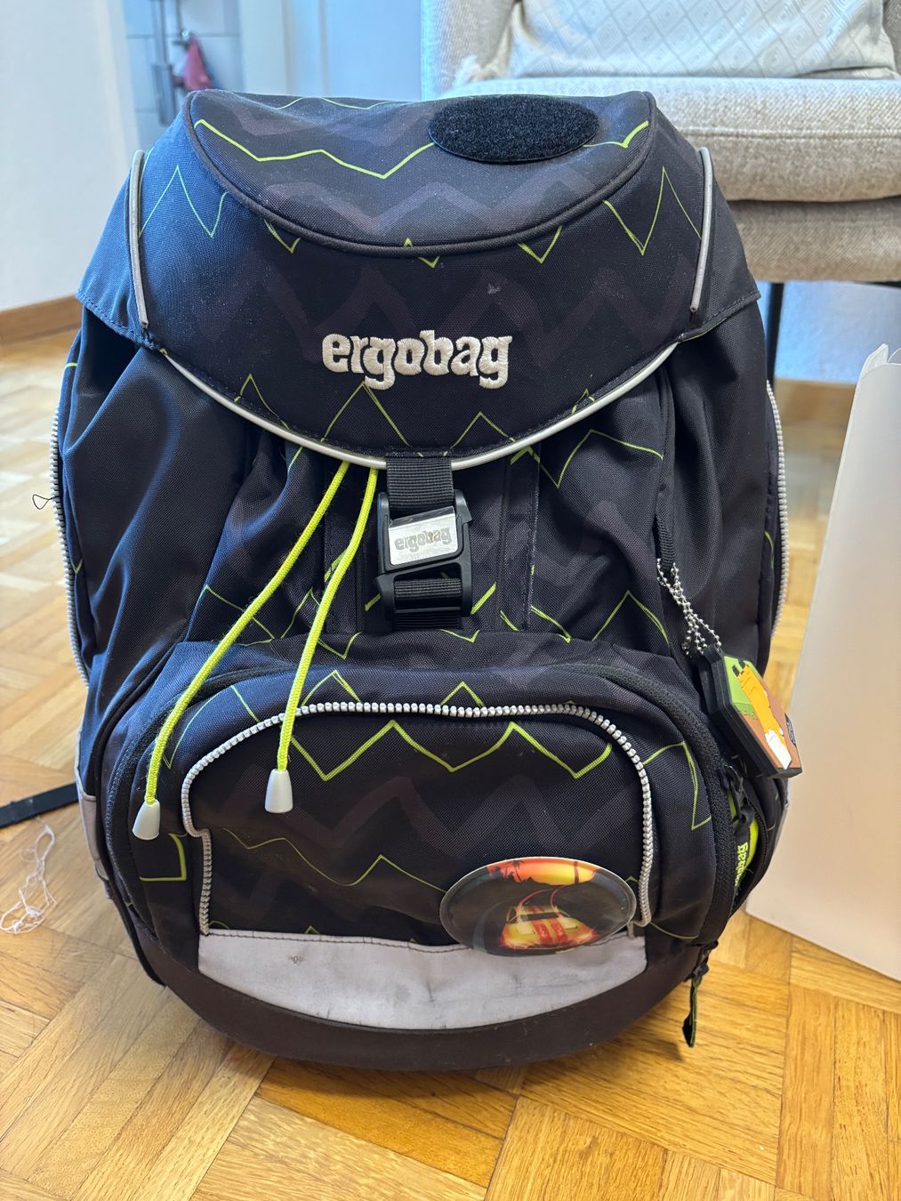 Allestimento di negozi e stand fieristici: Ergobag Schulrucksack Set neuwertig mit Etui & Ordner – Usato da wettingen venduto da christinalimsw 1