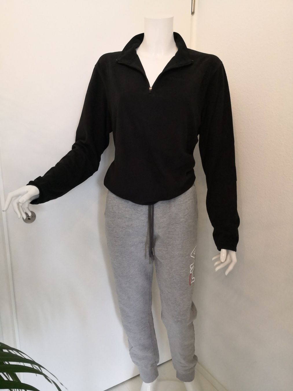 Maglioni & Felpe: 🤩CELSIUS SPORT PULLOVER SCHWARZ – Usato da Olten venduto da Naja-Twins-Twins 8