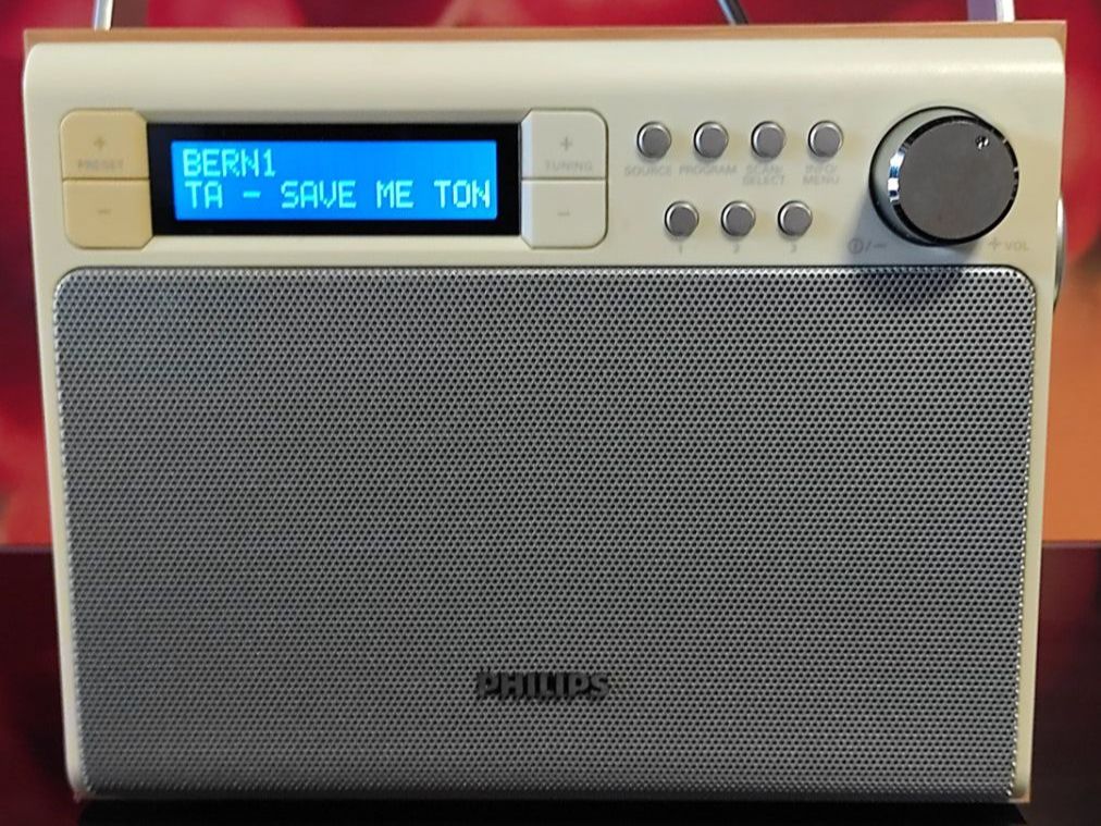 Philips Radio: DAB+ Radio, Philips AE5020 in Hellholz – Usato da Kirchberg BE venduto da RadioGerberPrivat