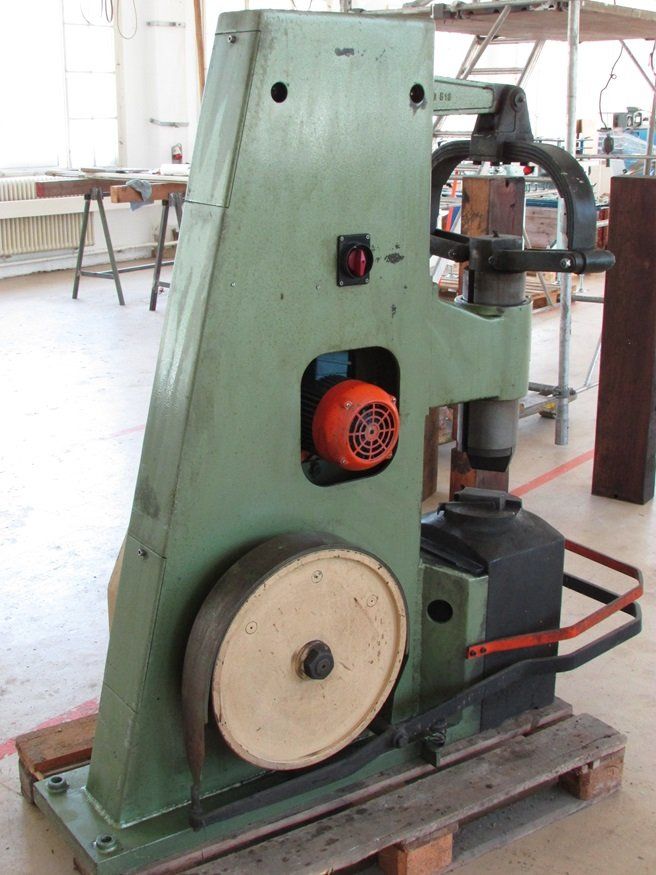 Toutes les machines: Federhammer, Schmiedehammer, Messerschmiedehammer – D'occasion à Bergdietikon par Seemugi 2