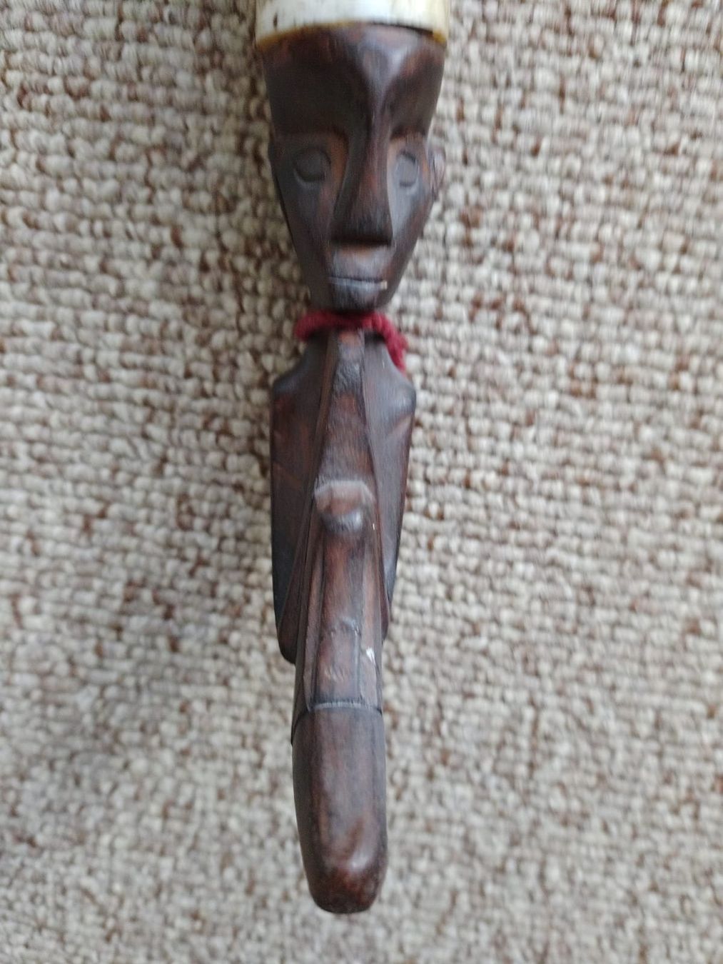Altre raccolte & rarità: Keris Griff Indonesien Batak/ Sumatra mit Knochenbehälter – Usato da Luzern venduto da inf_c7r2 9