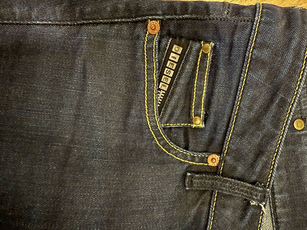 Jeans: Damen Jeans DIESEL – Usato da Dietlikon venduto da AngelinaSt. 2