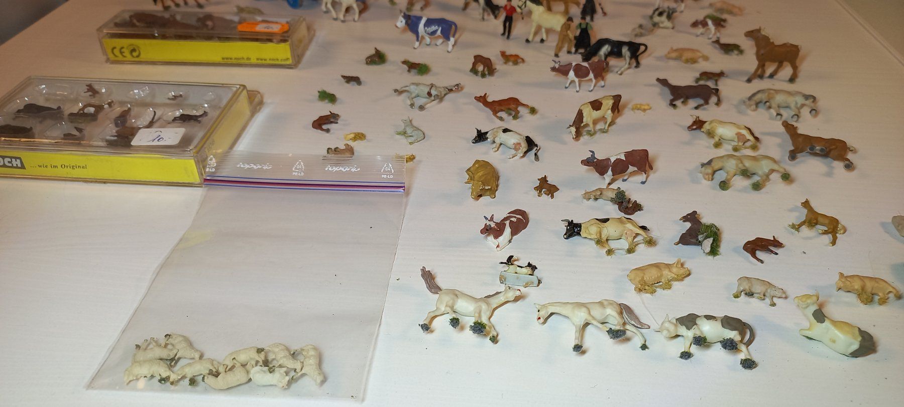 Noch Modelleisenbahnen: Grosse Sammlung Tiere Noch, Preiser,.. ca. 110Stk. H0 1:87 – Gebraucht aus Olten von bananariff 4