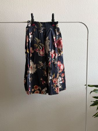 Midi-Rock mit Blumenmuster