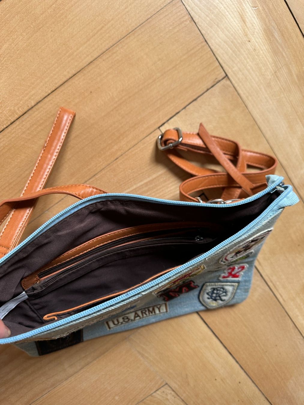 Borse da donna: CLUE - Jeans Umhängetasche Clutch – Usato da Zürich venduto da Diazaio 1
