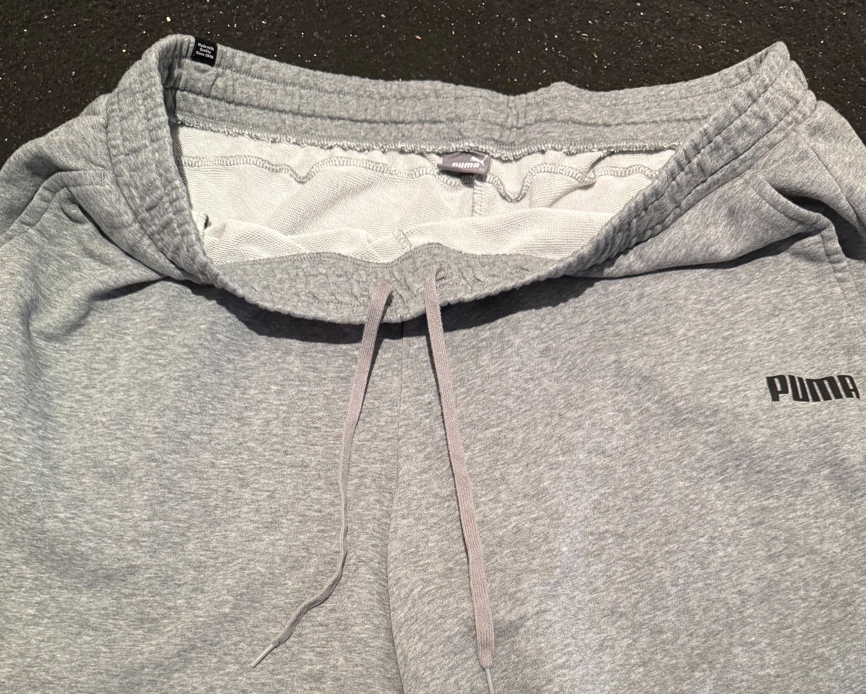 Puma Hosen: Puma, bequeme Trainershorts, Grösse 4XL – Neu (gemäss Beschreibung) aus Niederweningen von baghirac 3