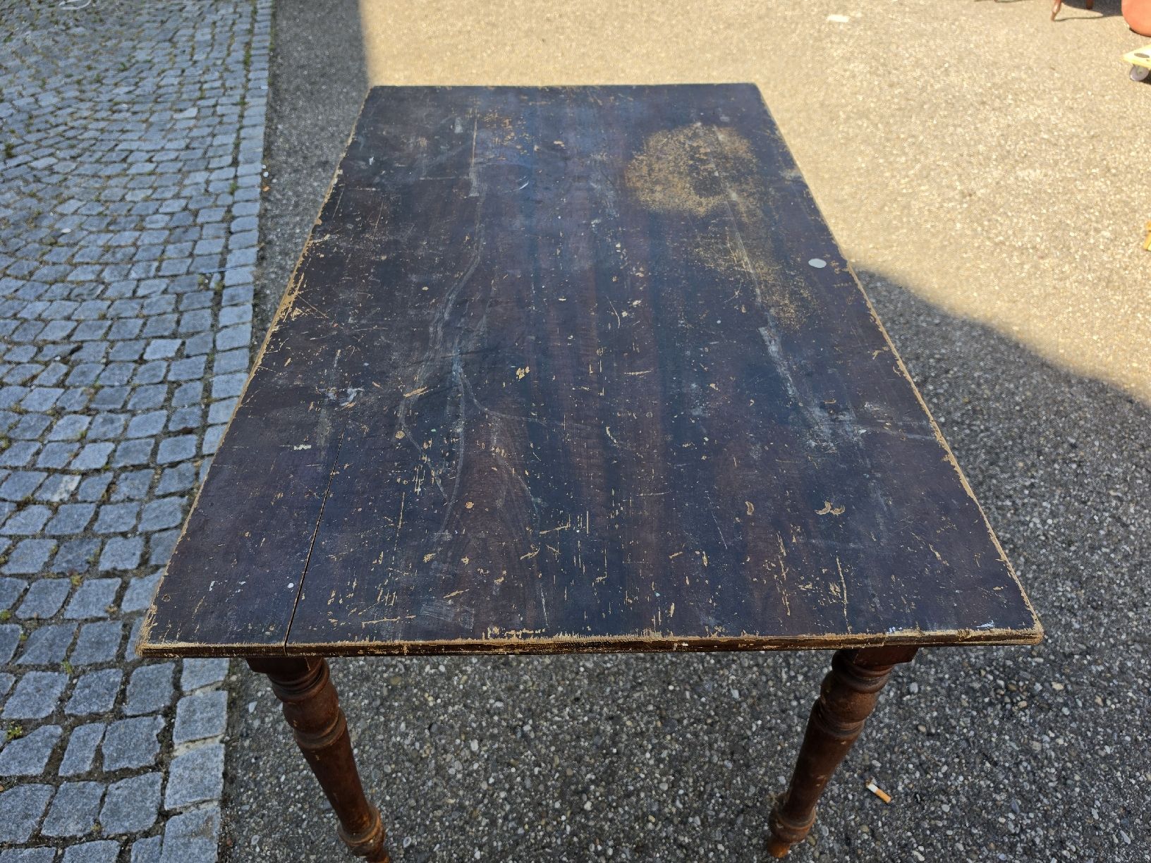 Tavoli: Holztisch mit Schublade restaurationsbedürftig – Usato da Mettlen venduto da elios0888 5