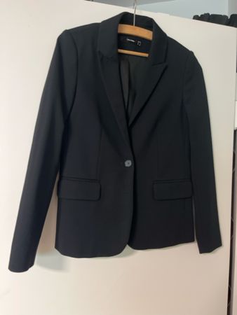 Schwarzer Blazer von Hallhuber