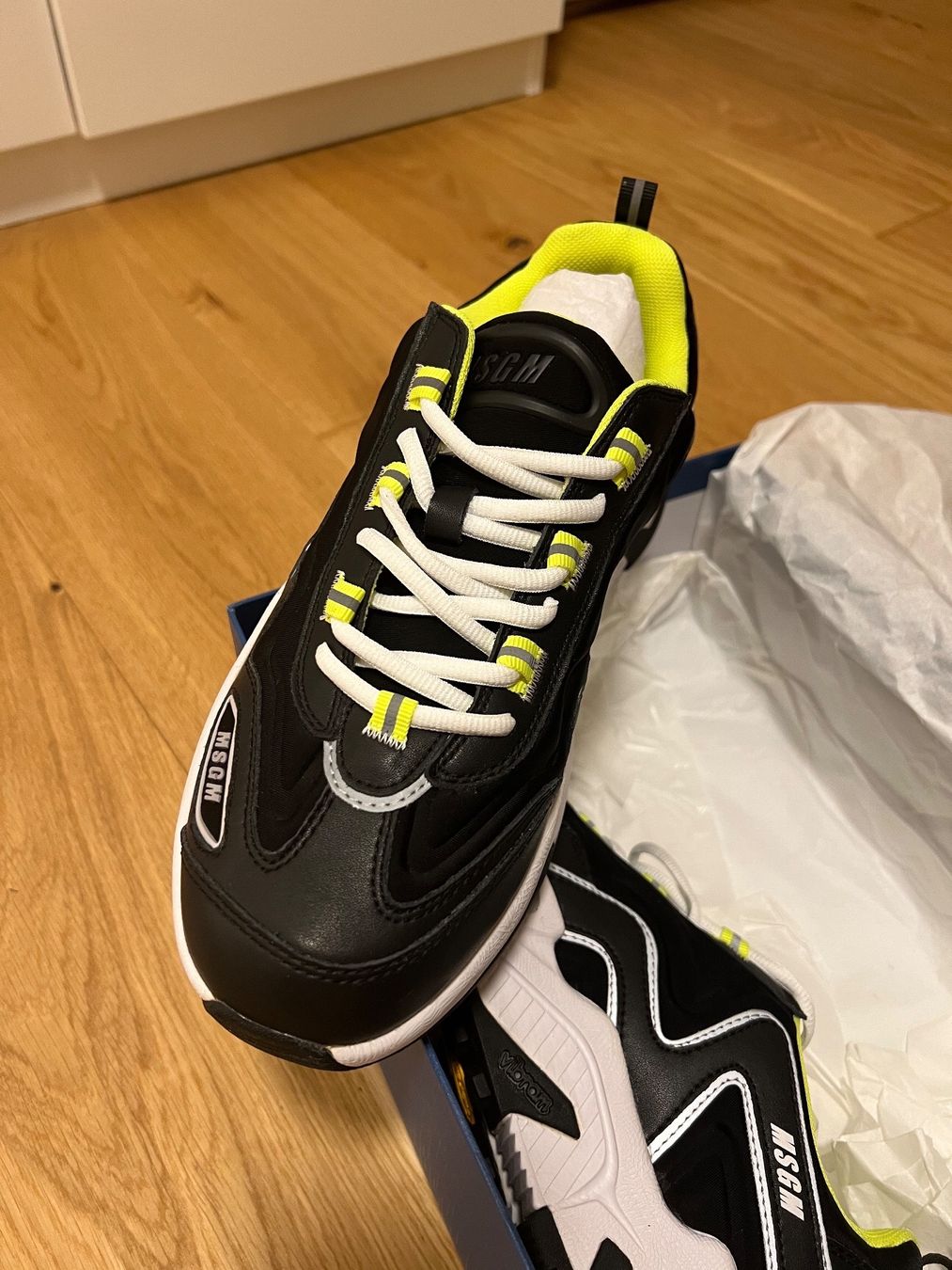 MSGM Herrenschuhe: NEUE Original MSGM Sneakers, Gr. 42 – Neu und originalverpackt aus Biel-Benken BL von Aplus0 3