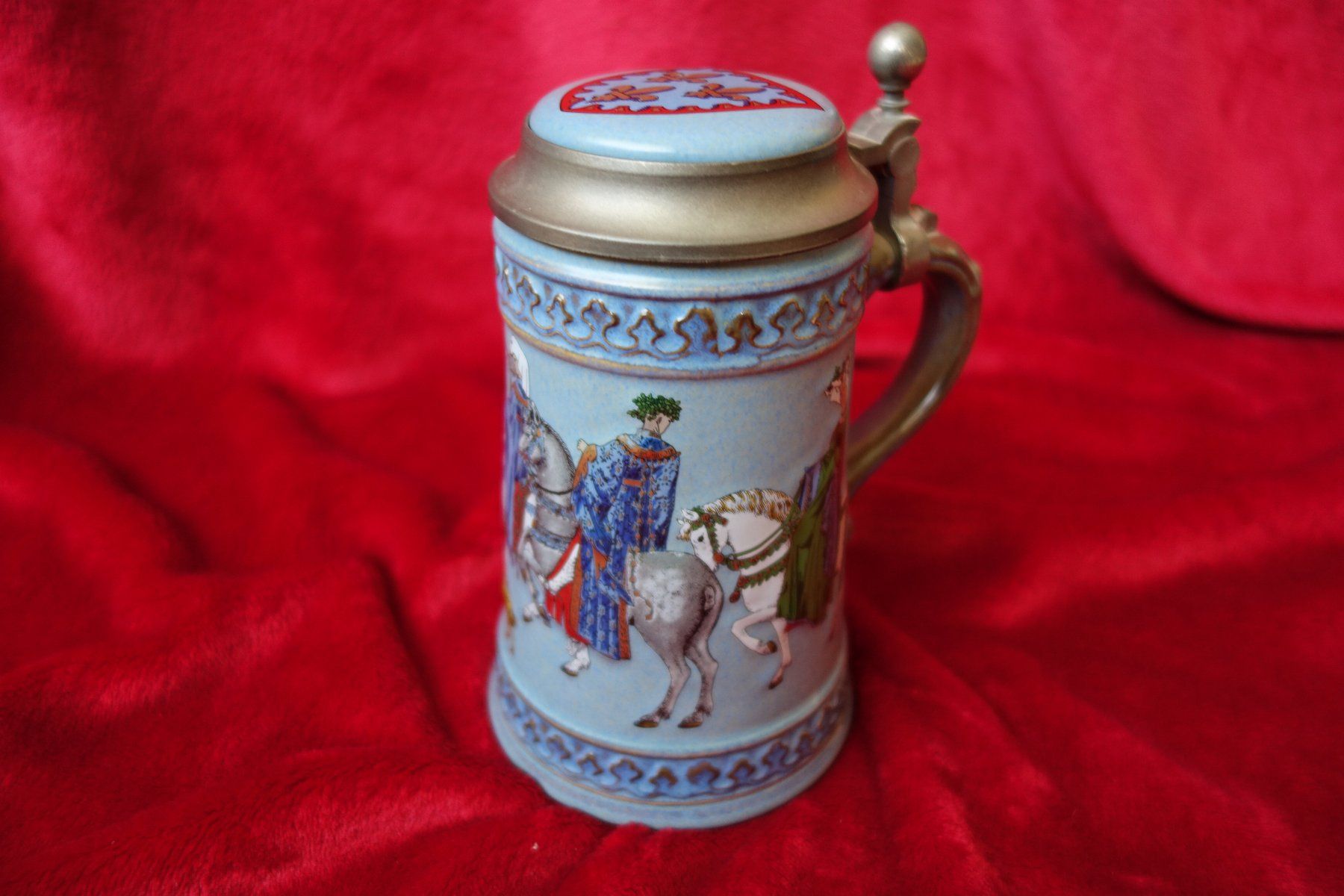 Bicchieri: Steingut-Bierkrug mit Zinndeckel / Chope à bière en grès – Usato da Cheseaux-Noréaz venduto da Towi 7