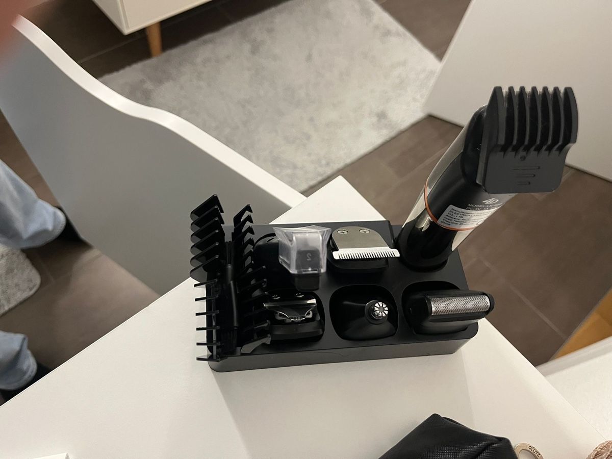 Schneiden: Haarschneider Herren – Gebraucht aus Rothrist von Lon28 2