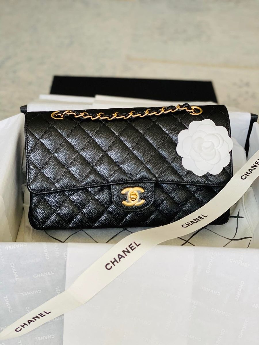 Chanel Borse da donna: Sac Chanel classique taille médium. – Usato da Chêne-Bourg venduto da luy_hk5b