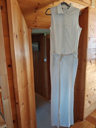 Akris Punto Jumpsuit weiss mit Gürtel ungetragen