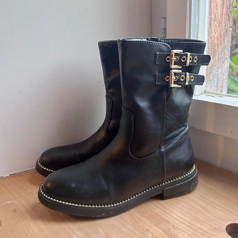 Scarpe per ragazze: Herbststiefel Mädchen 36 – Usato da Malans GR venduto da aicul31 1