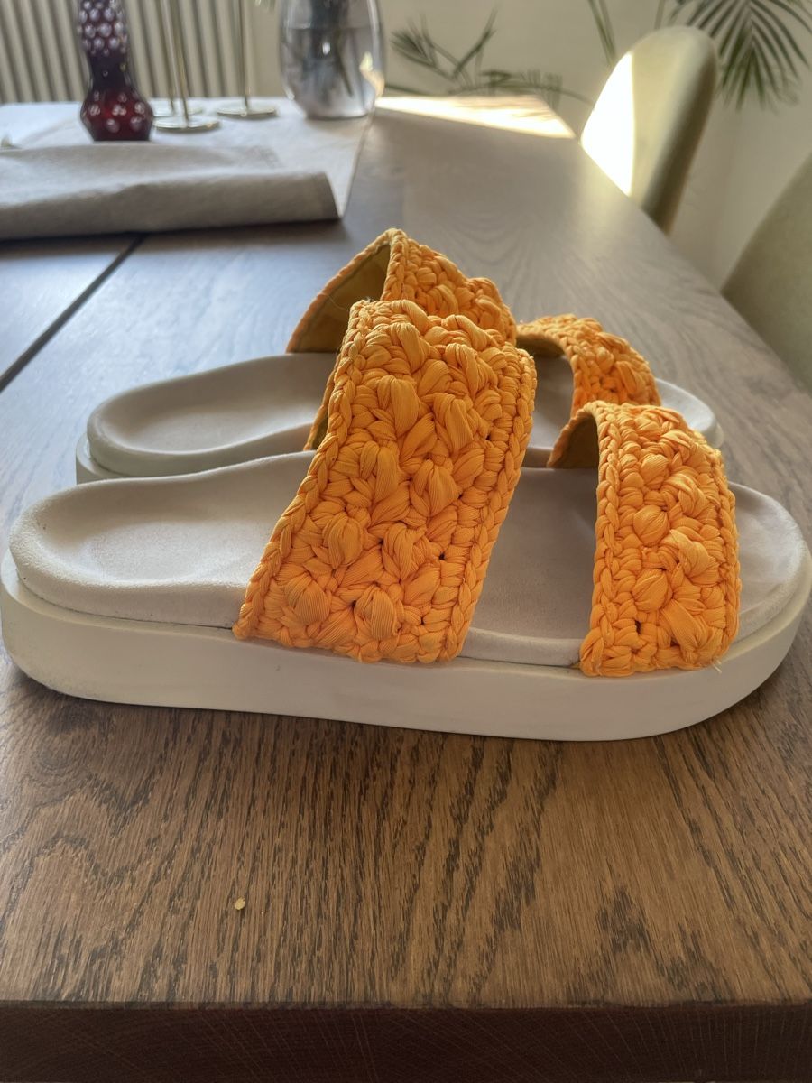 Inuikii Chaussures femmes: Orange inuikii slides – Neuf (Voir description) à Zürich par pet_n5s6