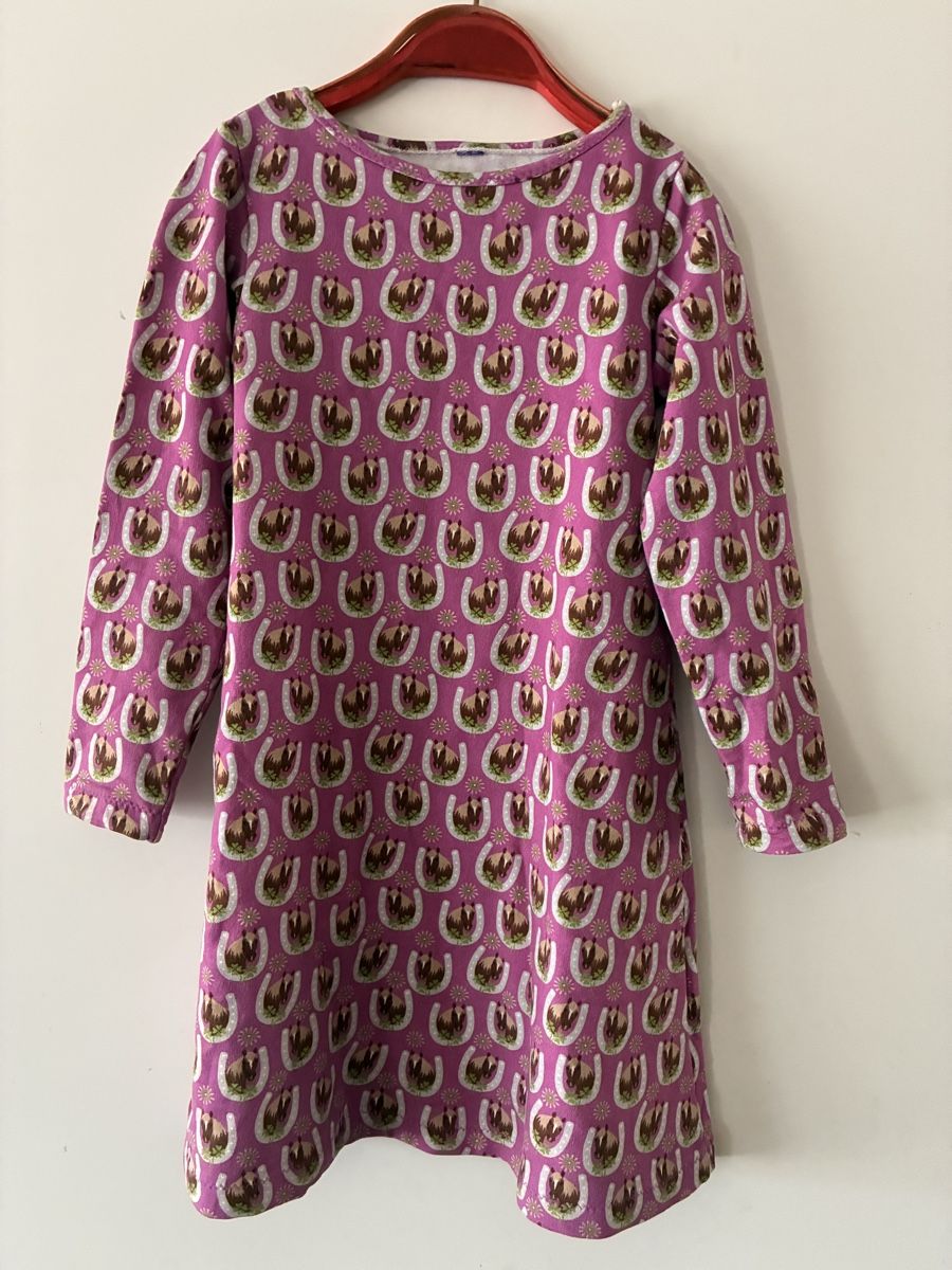 Vestiti & Gonne: Schönes Kleid Gr. 116/122 – Usato da richterswil venduto da lunamarie001