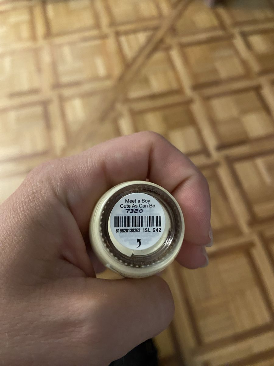 Opi Smalto per unghie: Vernis à ongles OPI jaune très clair – Usato da Veyrier venduto da sosozizou 3