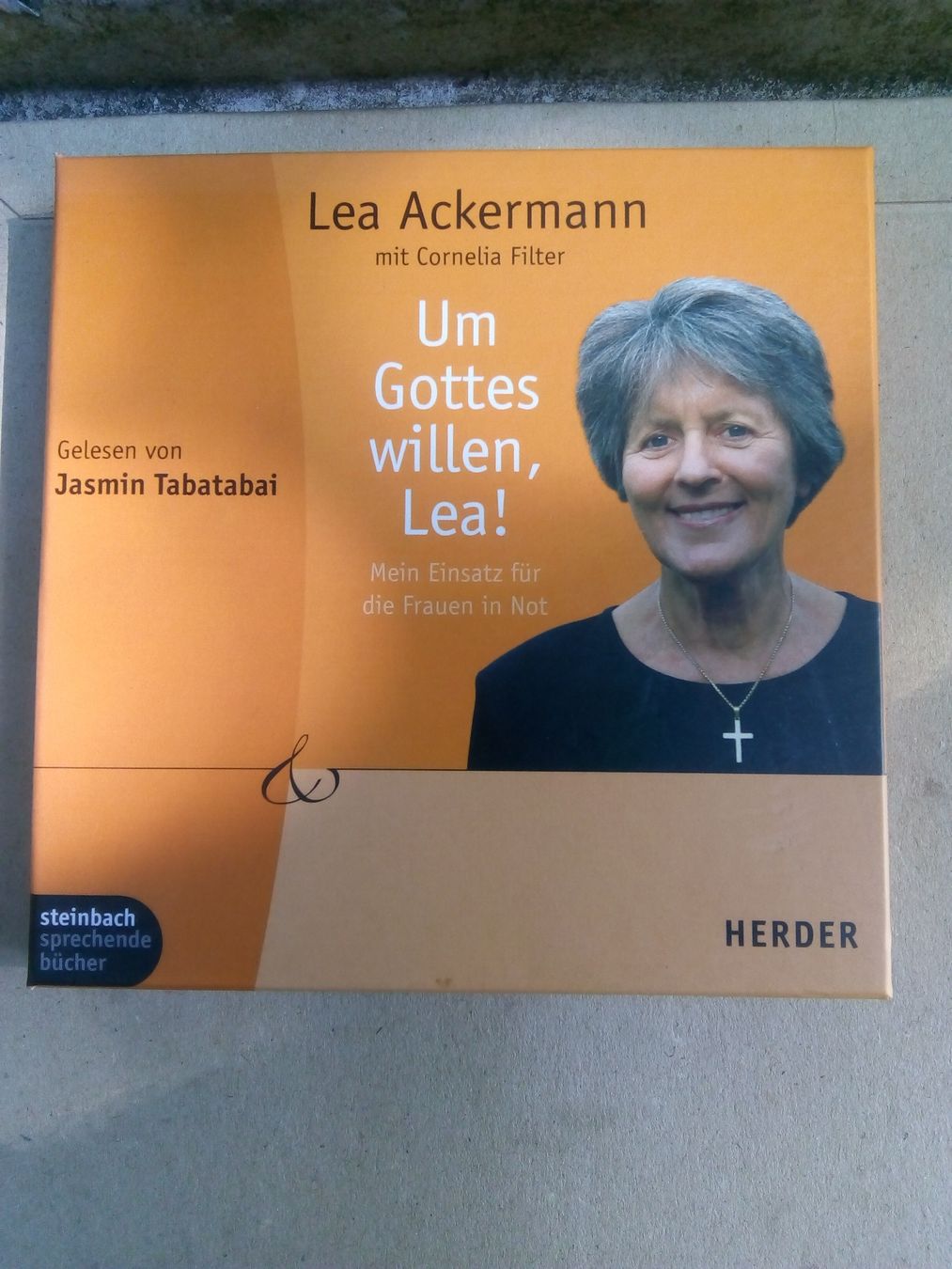 Audiolibri: Lea Ackermann: Um Gottes Willen, Lea! - Mein Einsatz.. 4-CDs – Usato da St.Gallen venduto da elk2023