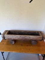 Alter rustikaler Holztrog / Futtertrog – ca. 100 cm