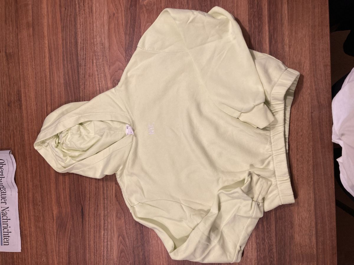 H&M Pullover & Sweatshirts: Gelber Pulli Gr. 170 – Gebraucht aus Kesswil von Branca-01 6