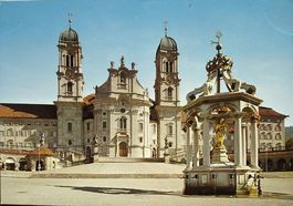 EINSIEDELN Kloster und Marienbrunnen