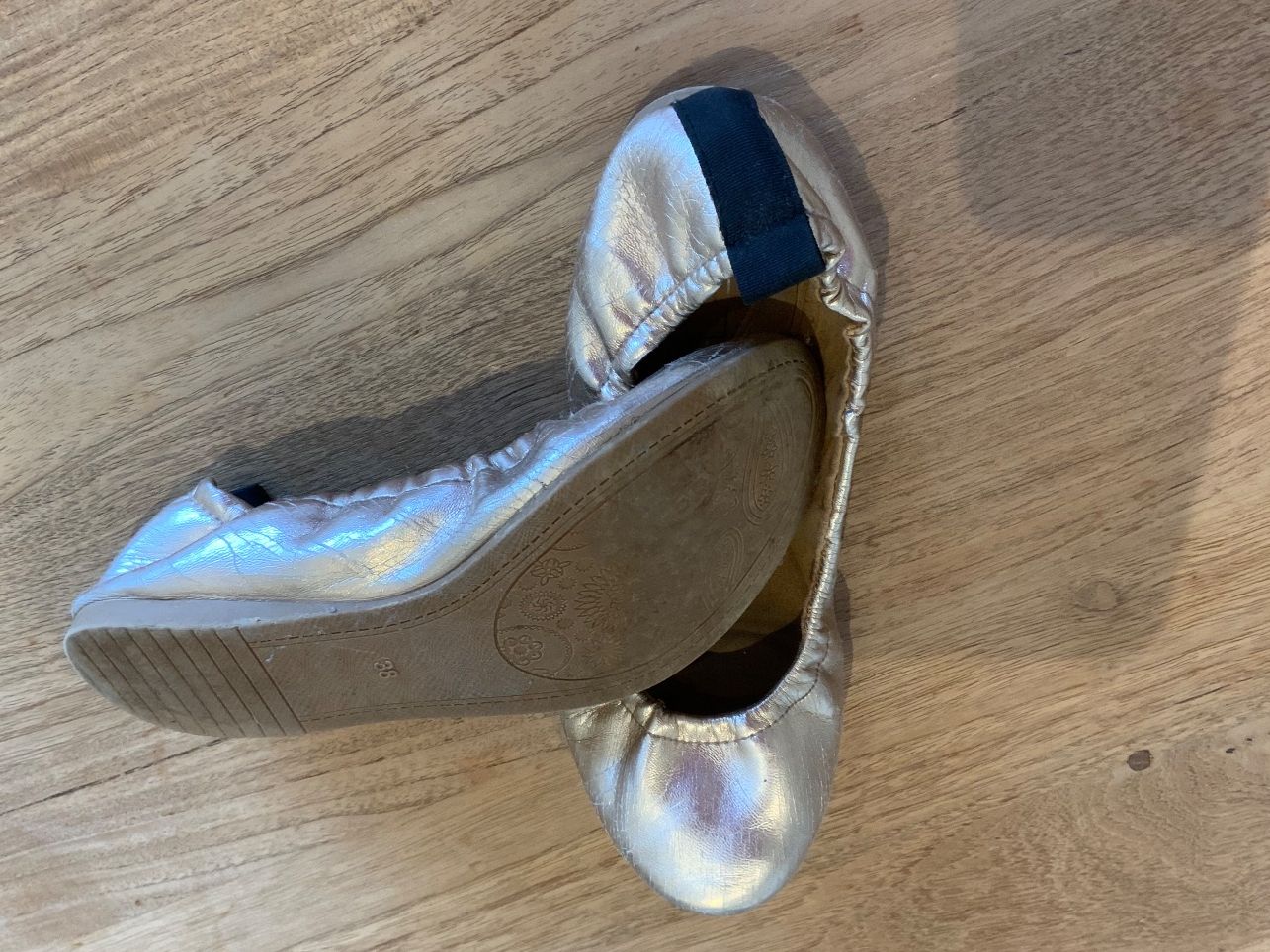 Only Scarpe da donna: Ballerina Gold 38 ONLY – Usato da Pully venduto da Surflime 1
