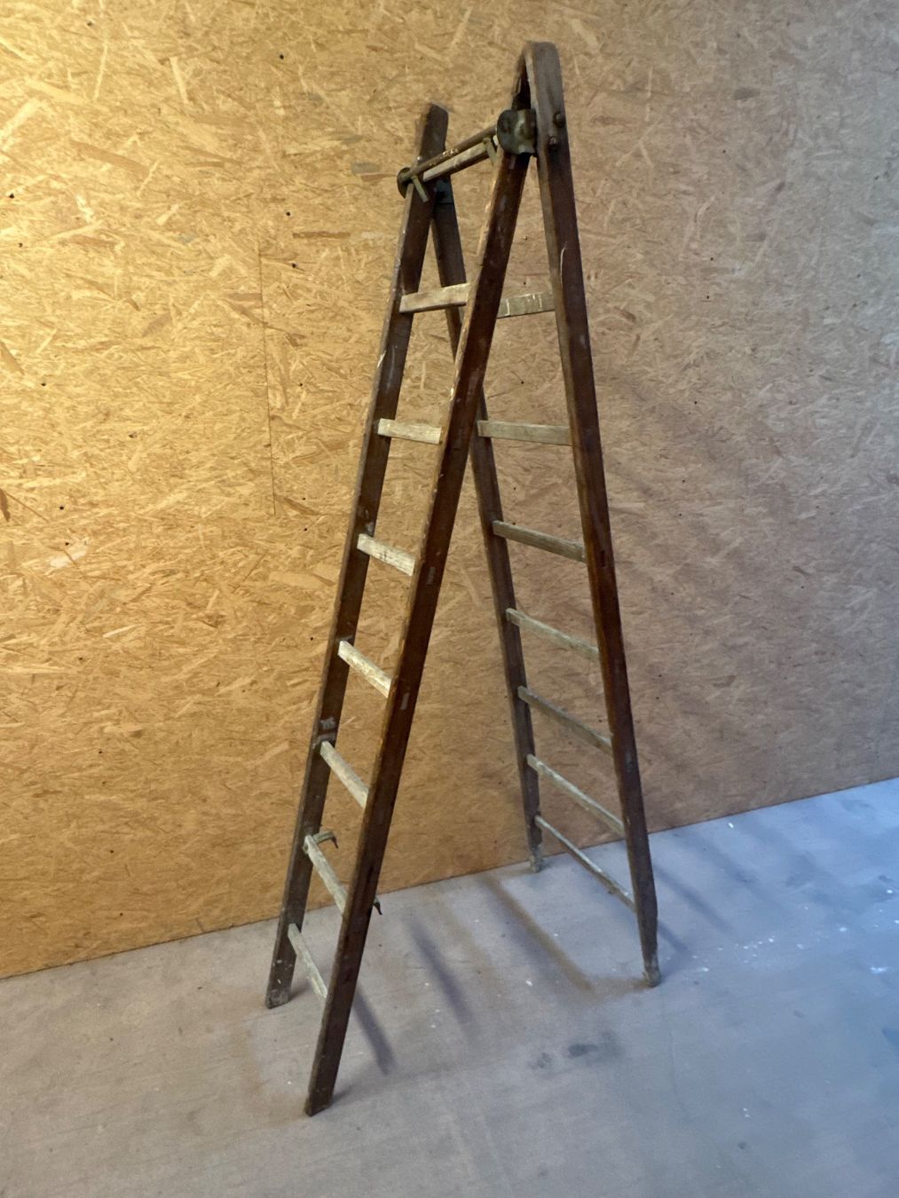 Scale: Ancienne échelle en bois – Usato da Courroux venduto da Gerry29
