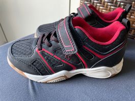 Neu! Hallenschuhe Turnschuhe 30 Fila