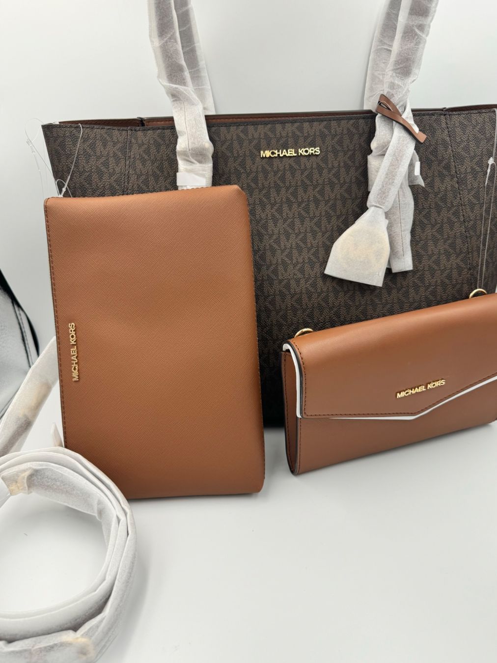Michael Kors Borse da donna: Michael Kors Tasche 3in1 brown – Nuovo e nell'imballaggio originale da Wiedlisbach venduto da Sistershop 1