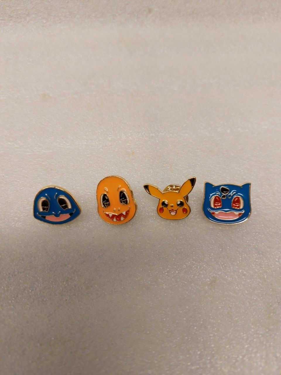 Spille & Fermagli: 4x PINS Pokemon Funny – Nuovo (secondo la descrizione) da Pambio Noranco venduto da Pol69