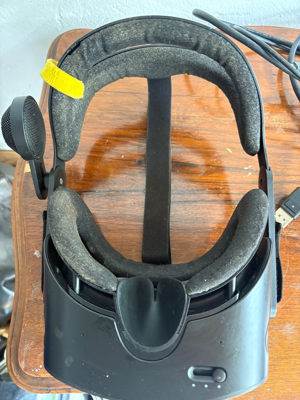 Casco VR: HP Reverb G2 VR-Headset mit Kabel & 1x Controller – Usato da Basel venduto da kia_wlc2 3