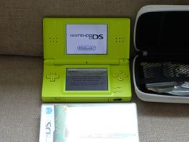 Nintendo DS sehr guter Zustand, mit 3 Spielen