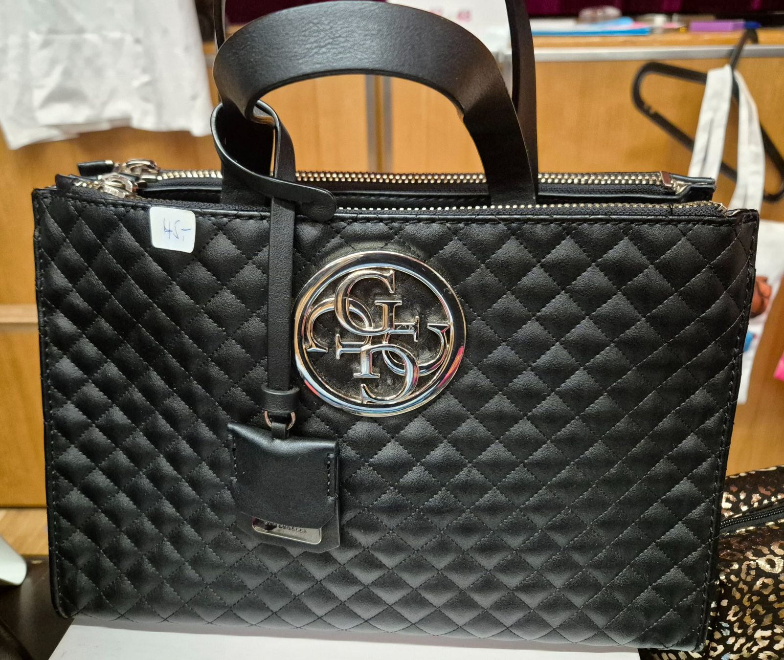 Guess Borse da donna: Sac guess noir style matelassé – Usato da Cossonay-Ville venduto da bricbroc
