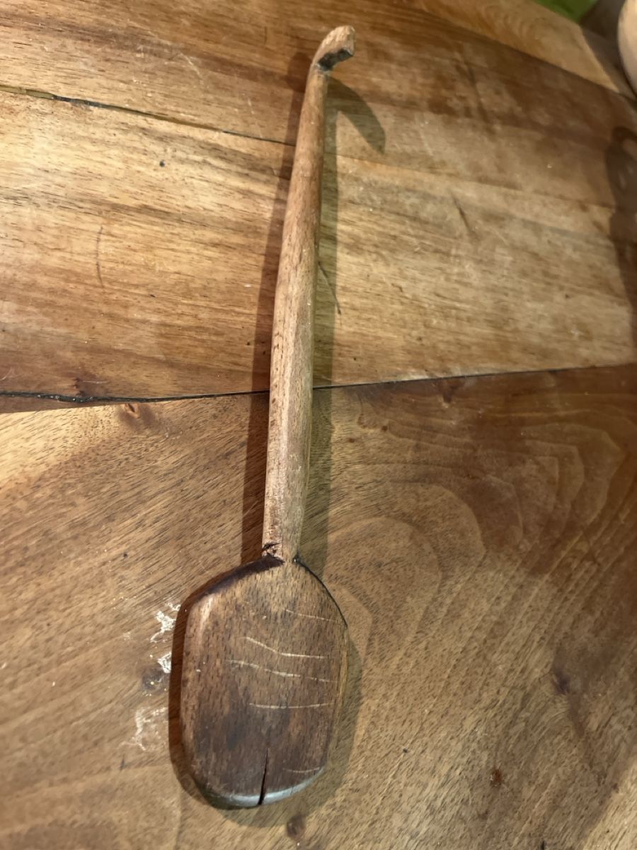 Articoli in legno: antike handgeschnitzte Kelle aus hartem Holz – Usato da Wila venduto da Fritz-Wila 1