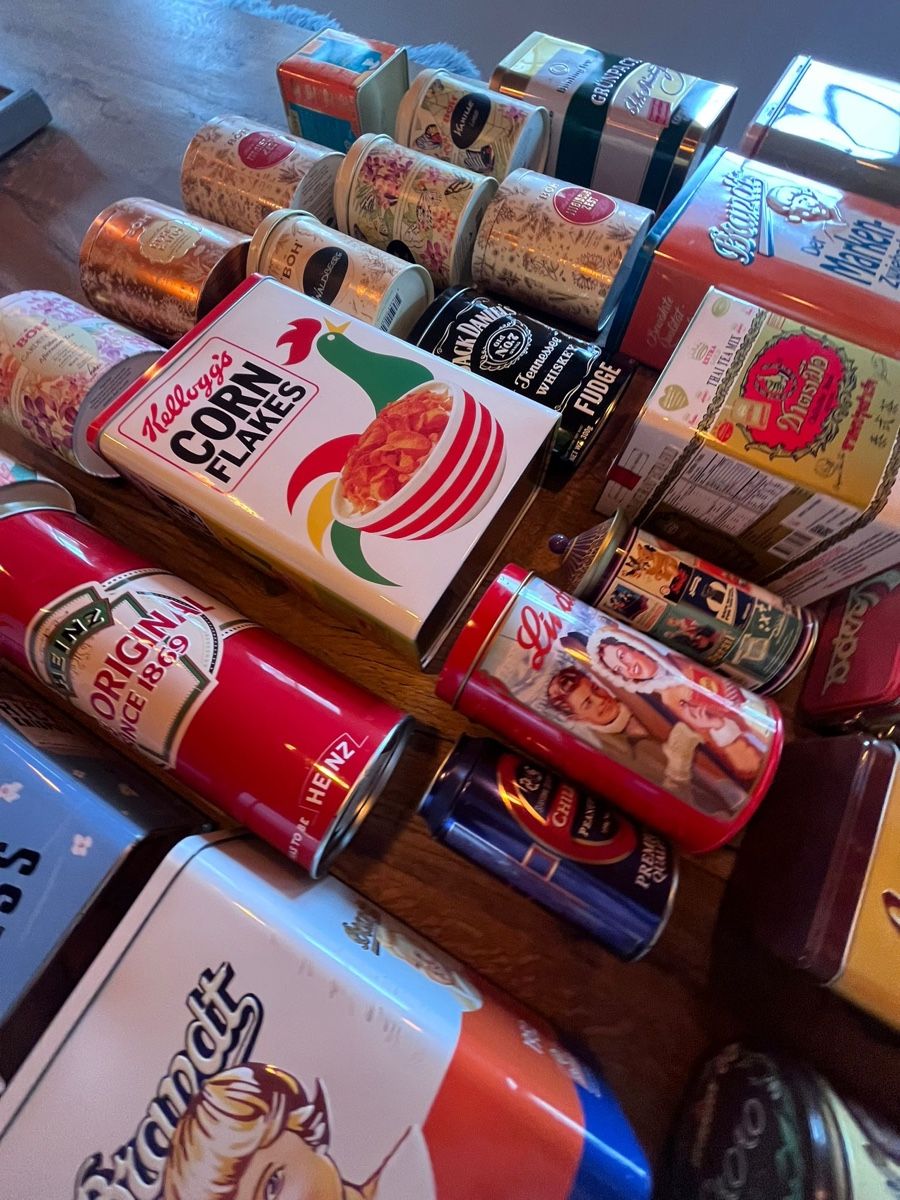 Alle Dekorationen: Vintage Blechdosen Sammlung, 28 Stk. – Gebraucht aus Fruthwilen von car_5q9w