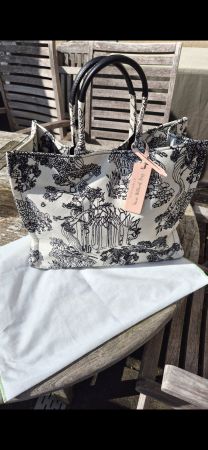 Coccinelle Never without Bag